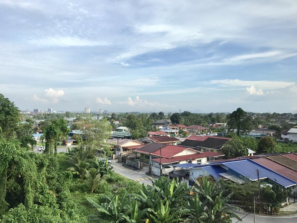 Ss Homestay Borneo Housing Sl4 Kampung Nombor Dua المظهر الخارجي الصورة